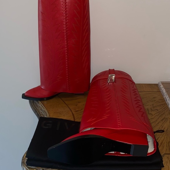 Givenchy Shark Lock Cowboy Boots - Picture 6 of 13